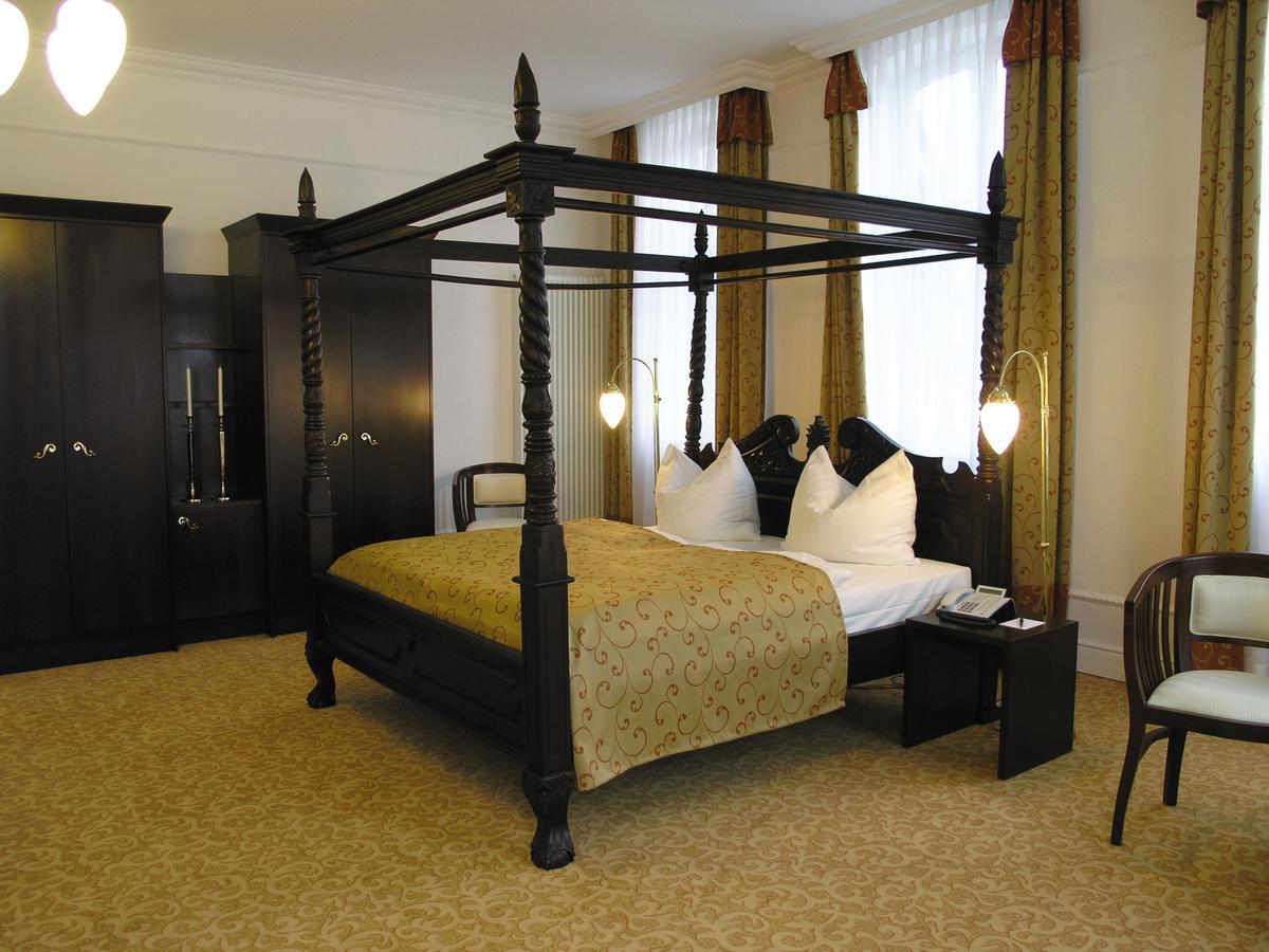 Hotel Furstenhof Bad Pyrmont Buitenkant foto